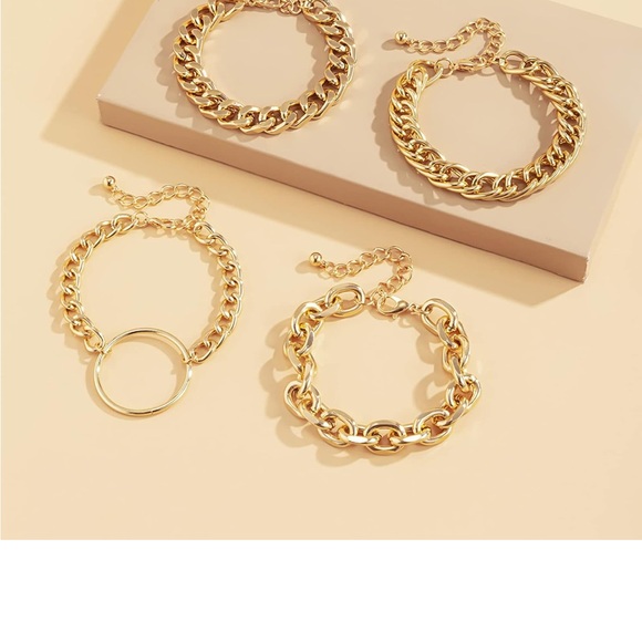 COPY - 🆕💛Stunning 4 Gold Colored Lightweight Chain Bracelet Set💛 - Picture 2 of 3